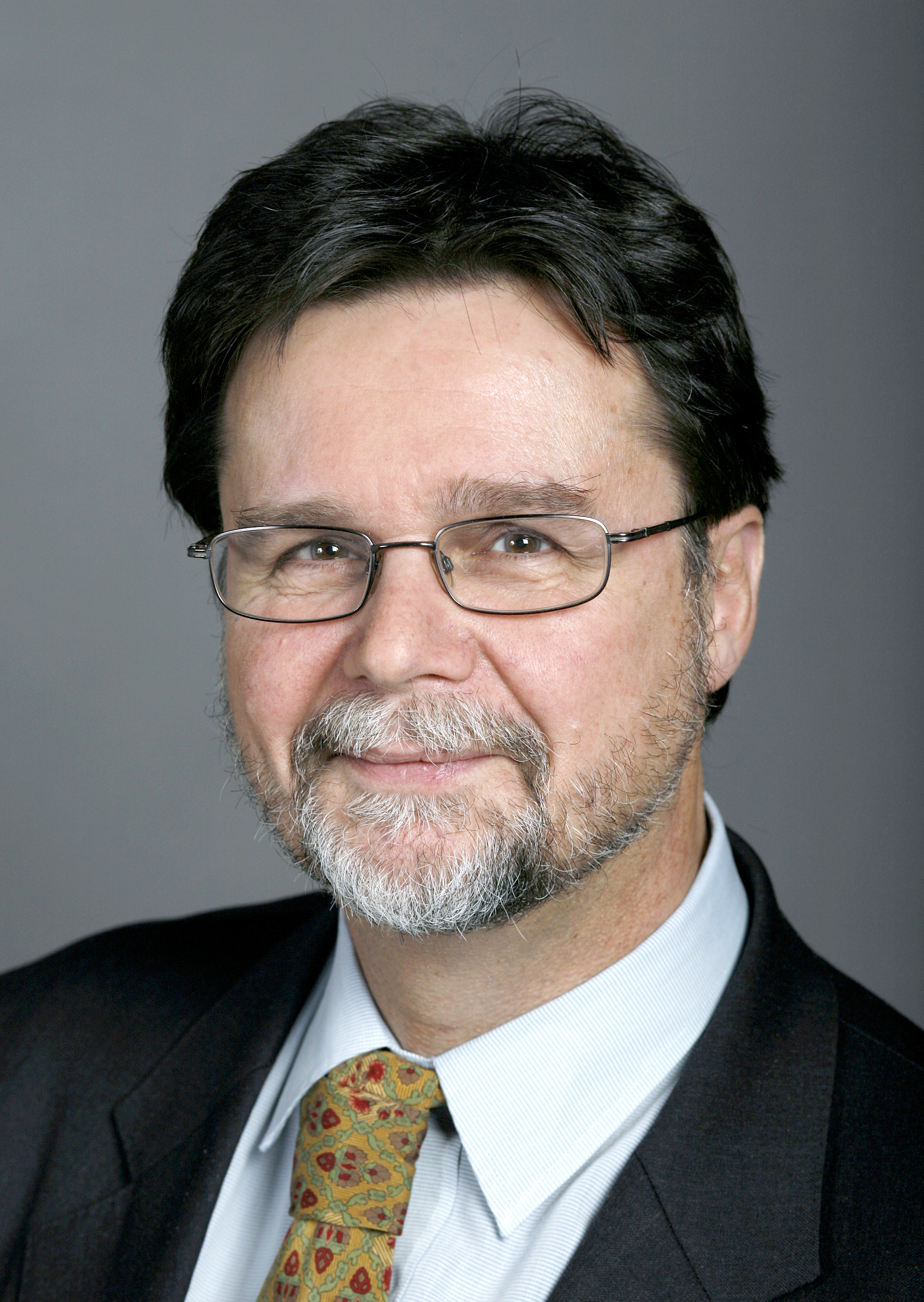Robert Cramer Net Worth