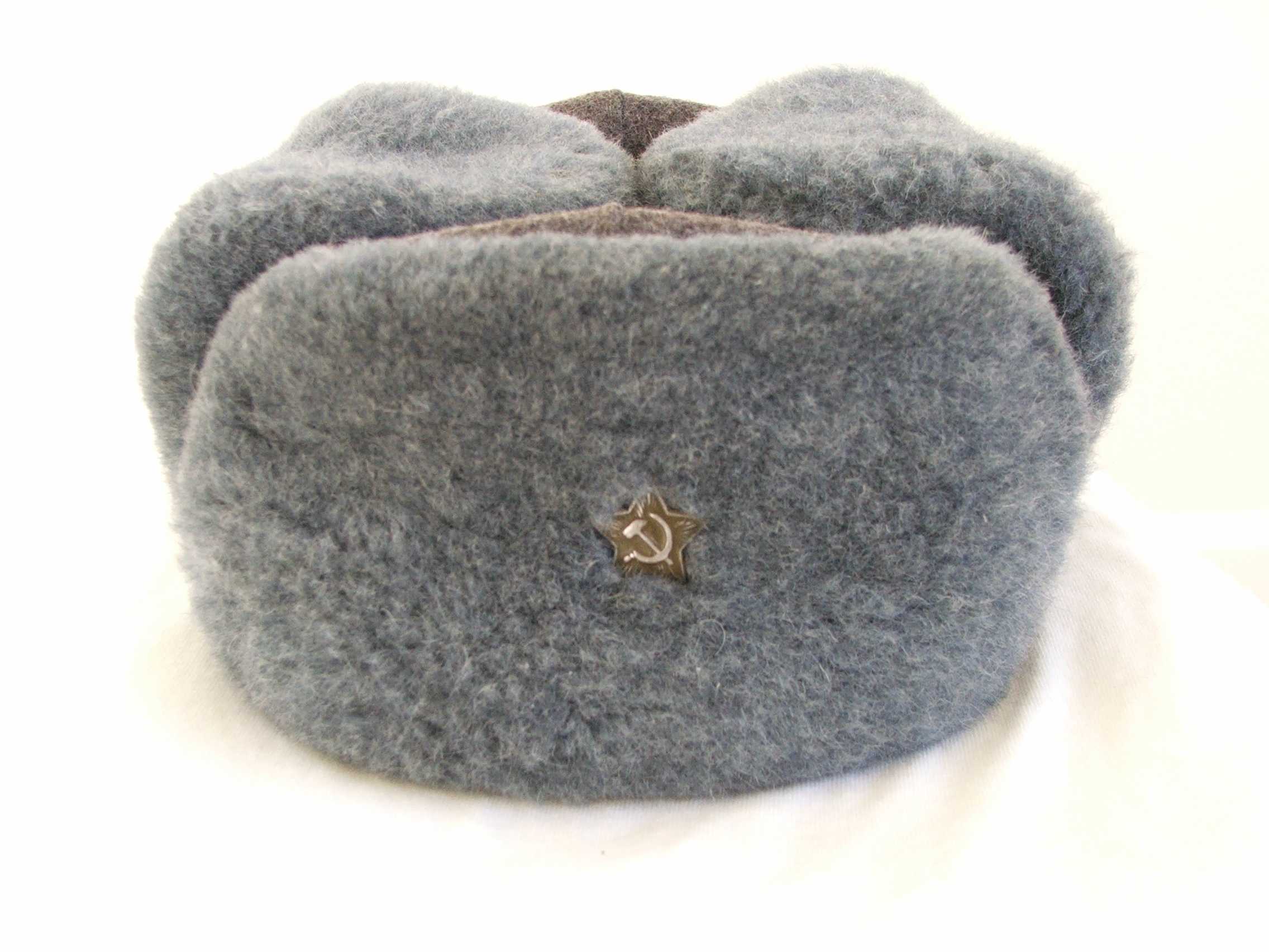 Женская меховая шапка ушанка из песца