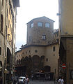 Ponte Vecchio, torre de' Mannelli.JPG