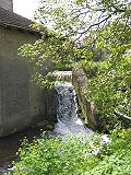 Wasserfall zum Mühlenbecken