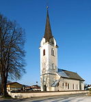 Kath. Pfarrkirche hl. Martin und Friedhof