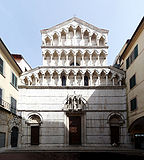 San Michele in Borgo, Pisa.jpg