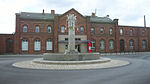 Bahnhofsvorplatz mit Glasmacherbrunnen