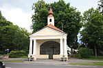 Kreuzkapelle (Kriegergedenkstätte) und Kreuzweg