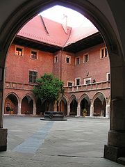 Innenhof des alten Hauptgebäudes der Jagiellonen-Universität (Collegium Maius)