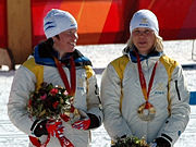 Lina Andersson (links) und Anna Olsson (rechts) bei den Olympischen Winterspielen 2006