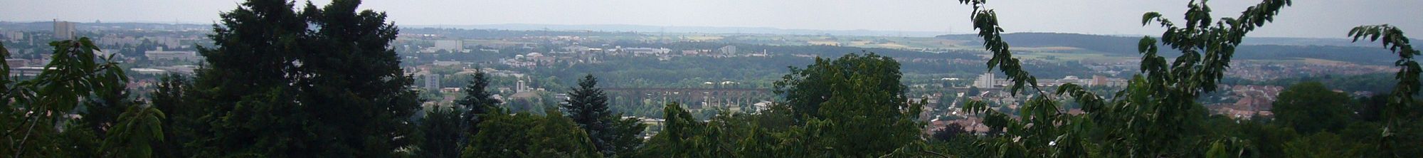 Panoramablick auf die Stadt Bietigheim-Bissingen von der Aussichtsplatte Lug