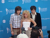 The Band Perry (von links nach rechts: Reid, Kimberly, Neil Perry)