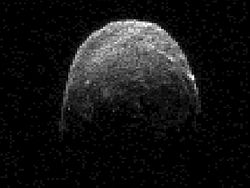 Radarbild von Asteroid 2005 YU55 aufgenommen am 7. November 2011