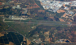 Airport Reus seen from air.jpg