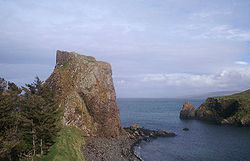 Ruine des Coroghan Castle (An Coroghon)  am östlichen Ende von Canna