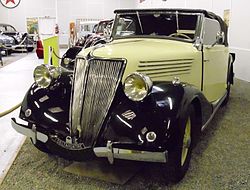 Renault Celtaquatre 1937.JPG