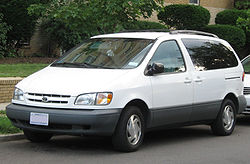 Toyota Sienna (1998–2000)