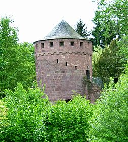 Burgturm der Burg Kerpen