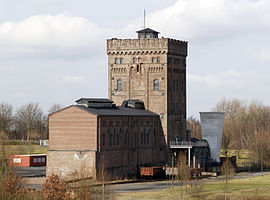 Zeche Hannover, Maschinenhaus und Malakow-Turm über Schacht 1