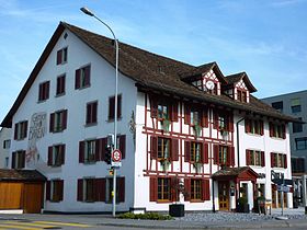 Gasthaus zum Bären im Dorfkern von Nürensdorf, erwähnt 1474