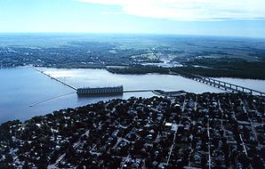 Luftbild von Keokuk mit dem Mississippi River