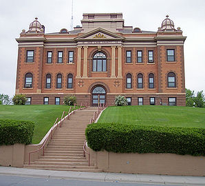Red Lake County Courthouse.jpg