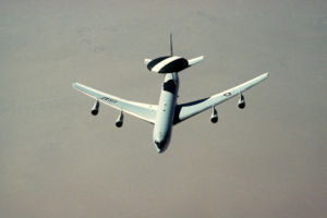 E-3 &amp;amp;quot;Sentry&amp;amp;quot; der USAF über der Wüste während der Operation &amp;amp;quot;Desert Shield&amp;amp;quot;