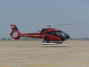 Eine Eurocopter EC130 am Flughafen Zagreb