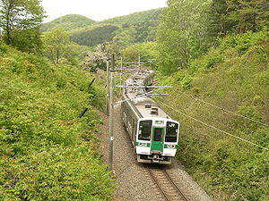 Zug der Senzan-Linie