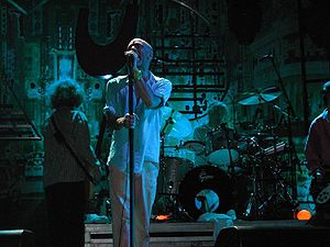 R.E.M. bei einem Konzert in Padua (2003)