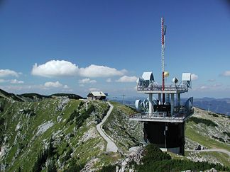 Gipfelbereich mit Funkturm der Telekom Austria
