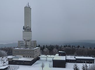 Ehemaliger Bundeswehrturm auf dem Berg