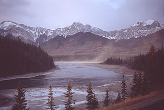 Athabasca River am Brule Lake