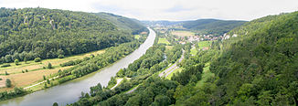 Altmühl unterhalb von Riedenburg als Teil des Main-Donau-Kanals