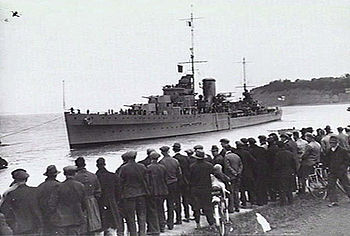 HMS Neptune (AWM 302461).jpg
