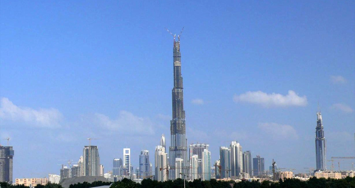 Dubai+skyline+clouds