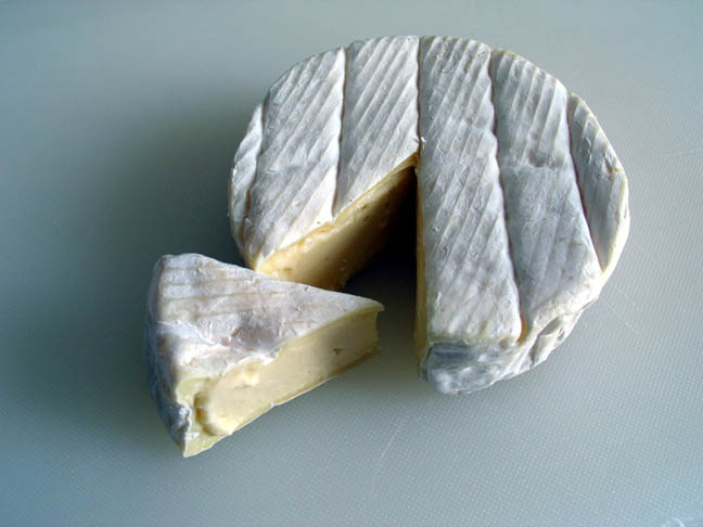 Camembert_(Cheese).jpg