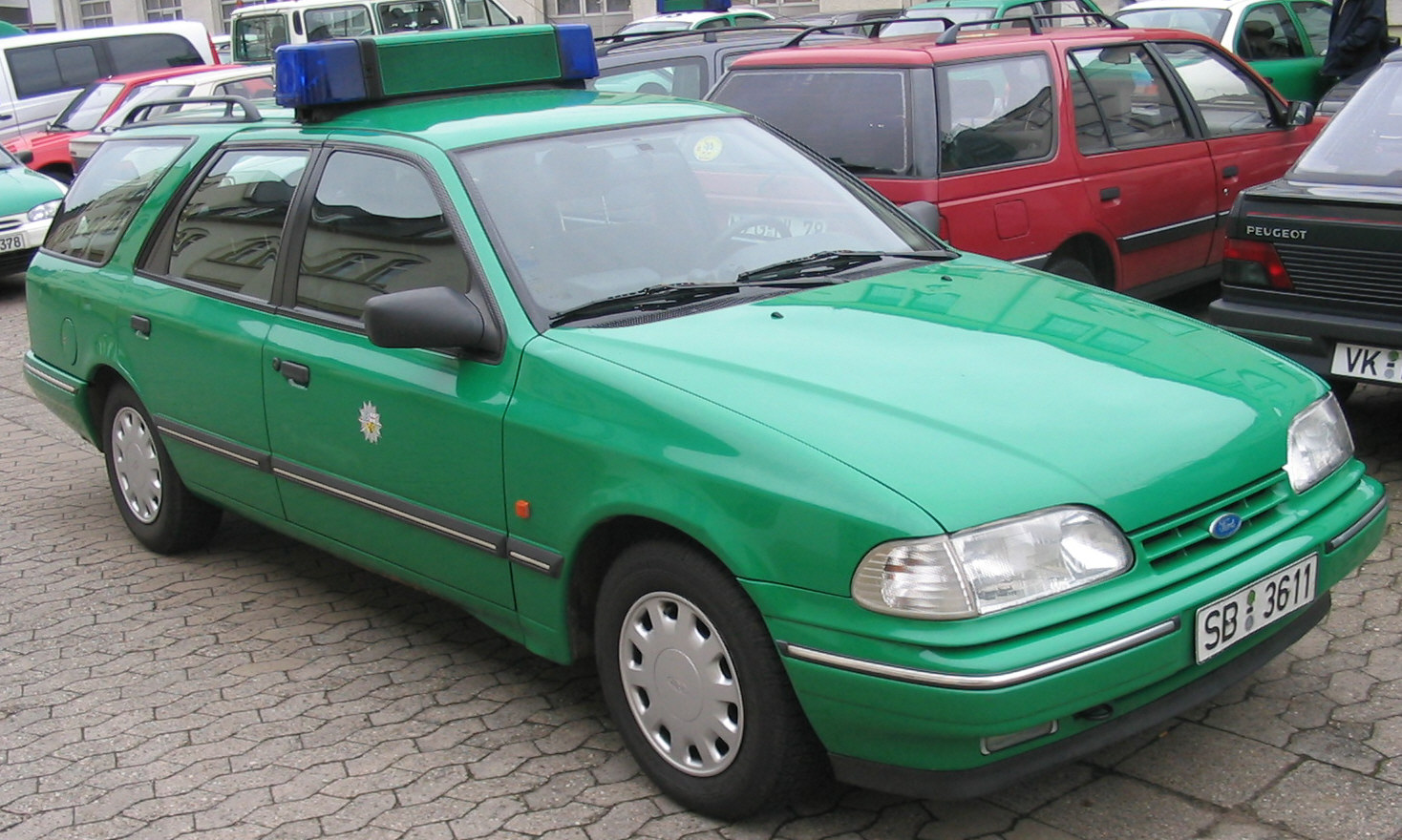 Ford_Scorpio_Turnier_Polizei.jpg