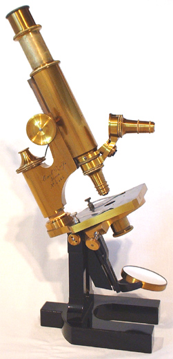 http://de.academic.ru/pictures/dewiki/77/Microscope_Zeiss_1879.jpg