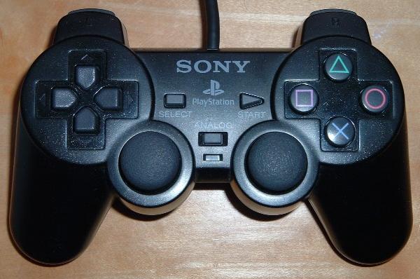 http://de.academic.ru/pictures/dewiki/83/Sony_Dual_Shock_2.jpg