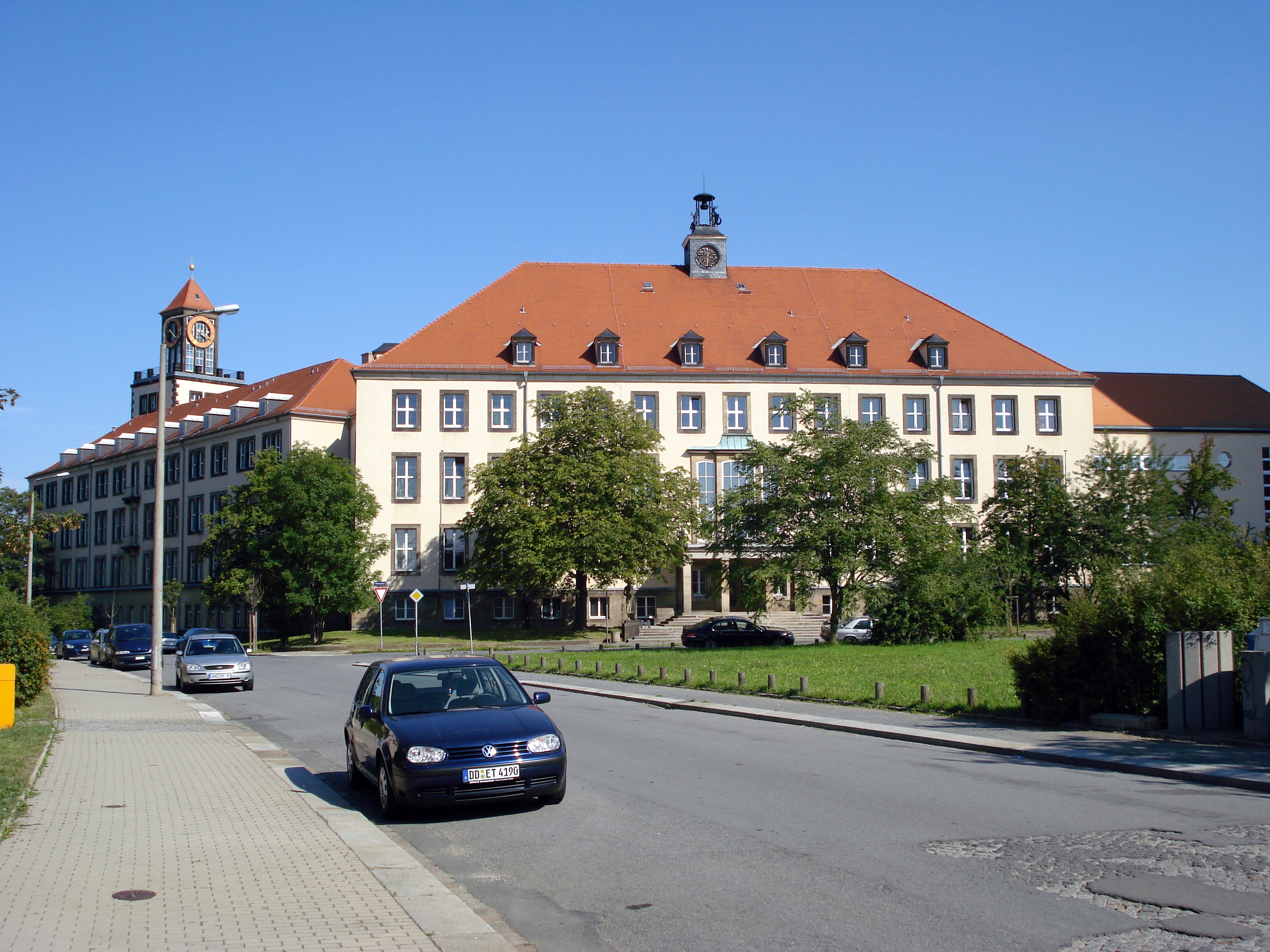 Technische Universität Dresden