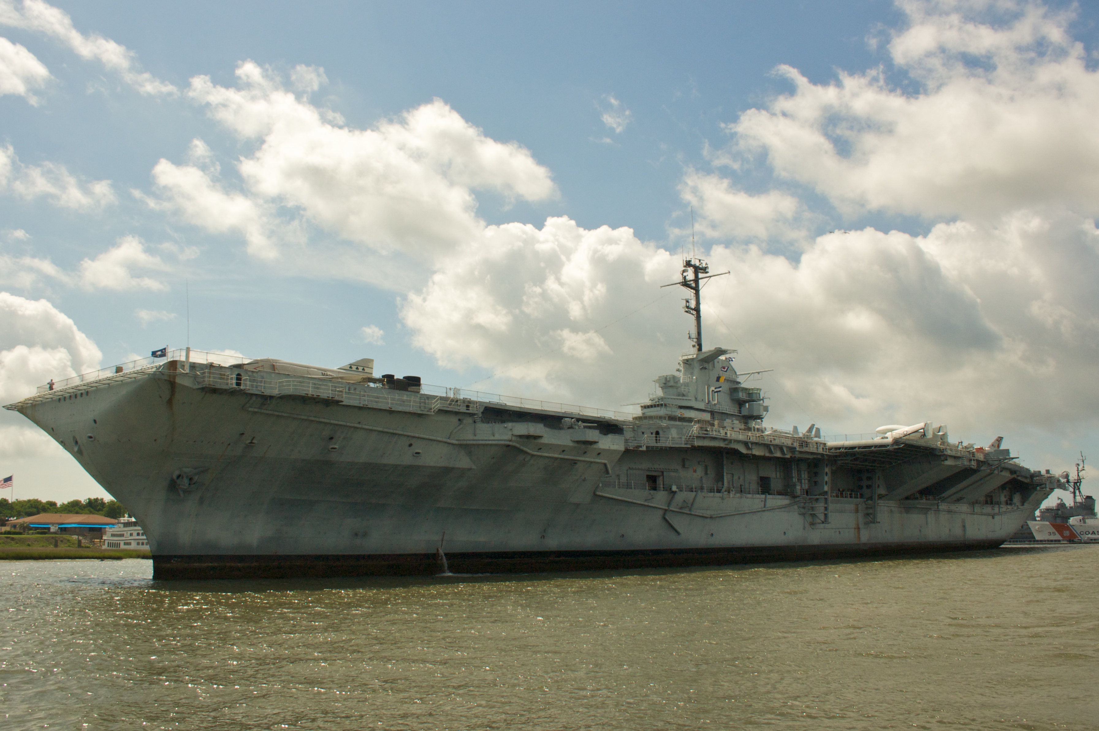 USS Yorktown (CV10)