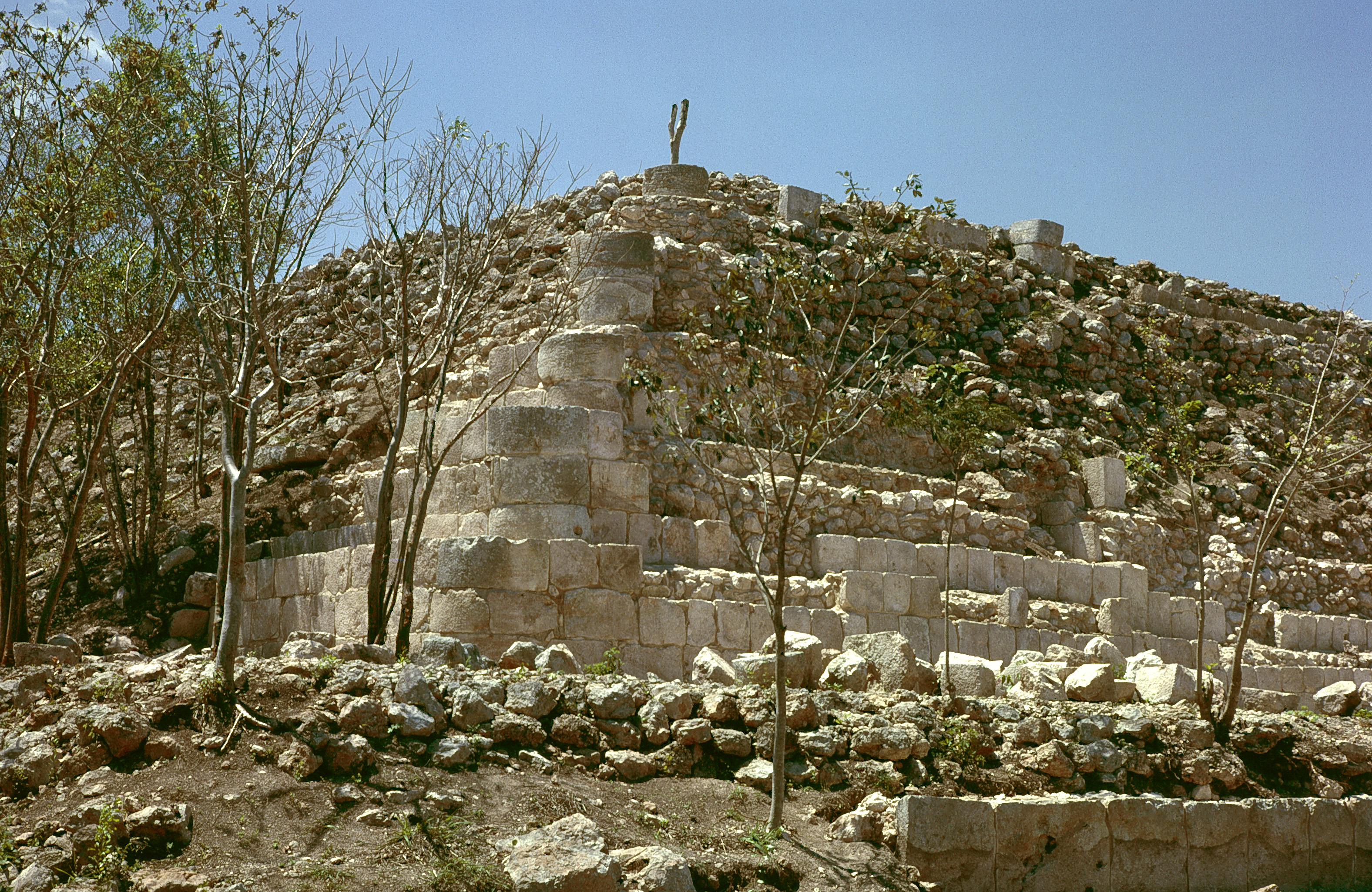 GOBERNADOR UXMAL gobernador uxmal: