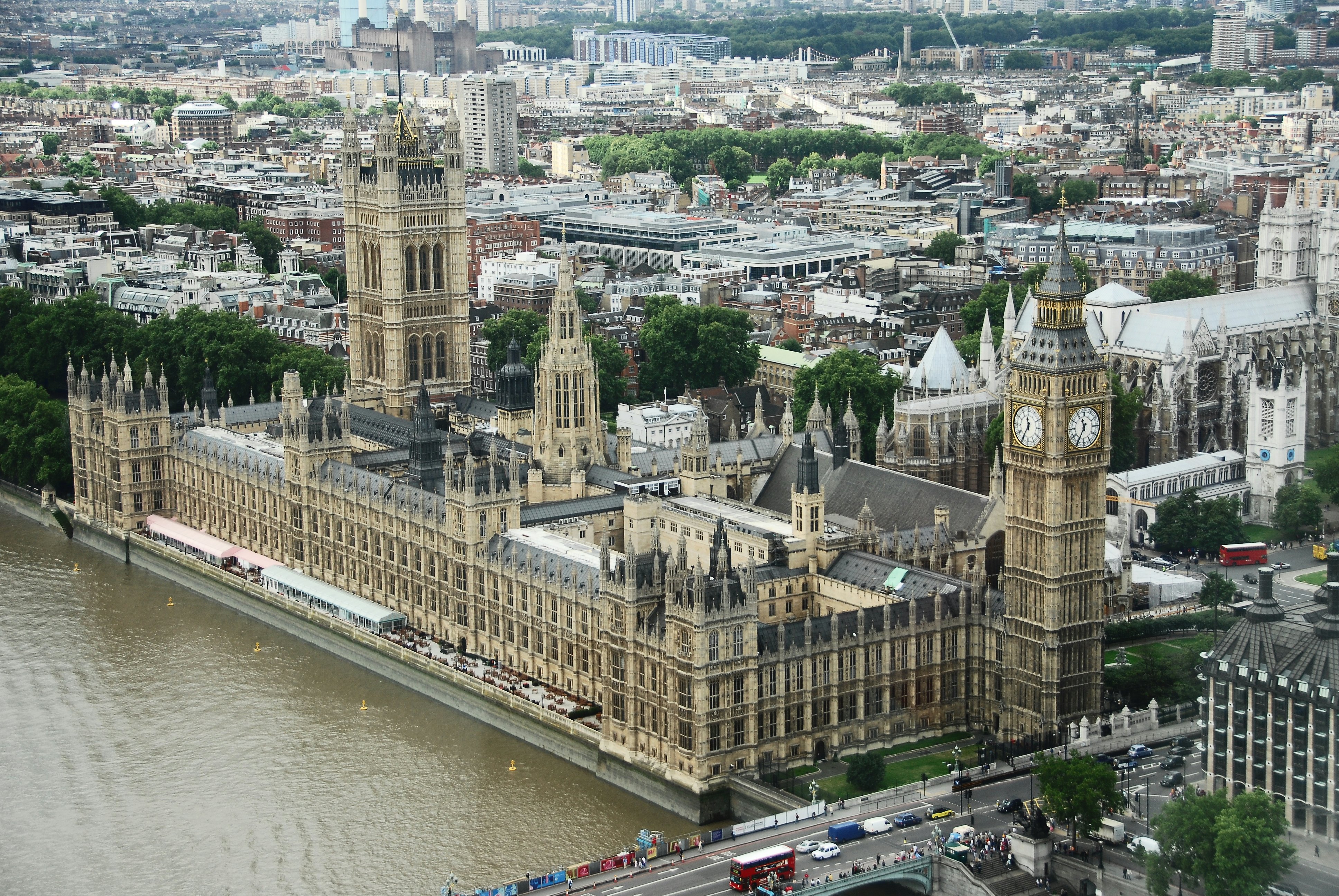 can i visit the palace of westminster