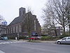 Sankt-Franziskus-Kirche in Barmbek-Nord mit Franz-von-Assisi-Grundschule.jpg