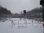 Noch erkennbare aber bereits bepflanzte Trasse der Entlastungsstraße im Winter 2009 mit einer Zufahrt zum neuen Tiergartentunnel (rechter Bildrand).