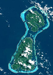 Satellitenaufnahme von Raiatea (unten) und Tahaa