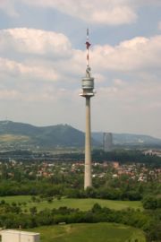Donauturm NW.jpg