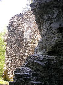 Der Bergfried von Norden