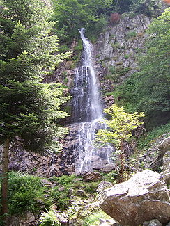 Wasserfall im Oberlauf des Gier