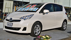 2nd Toyota Ractis 1.jpg