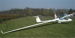 ASH 25M mit 25,6 m Winglets
