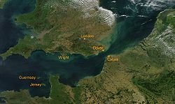 Der Ärmelkanal mit den Kanalinseln Guernsey und Jersey