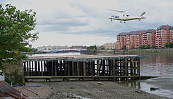 Eine Agusta A-109S Grand der Air Harrods auf dem Anflug